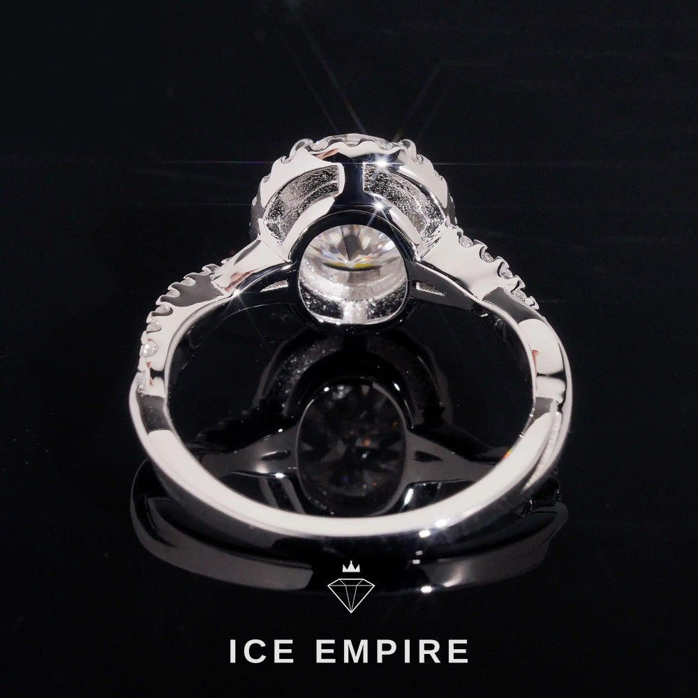 Iced Out Cluster 18K Gold Moissanite Wedding Band